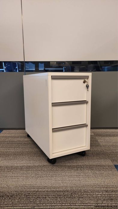 РАСПРОДАЖА офисной мебели столы письменные компьютерные лофт loft