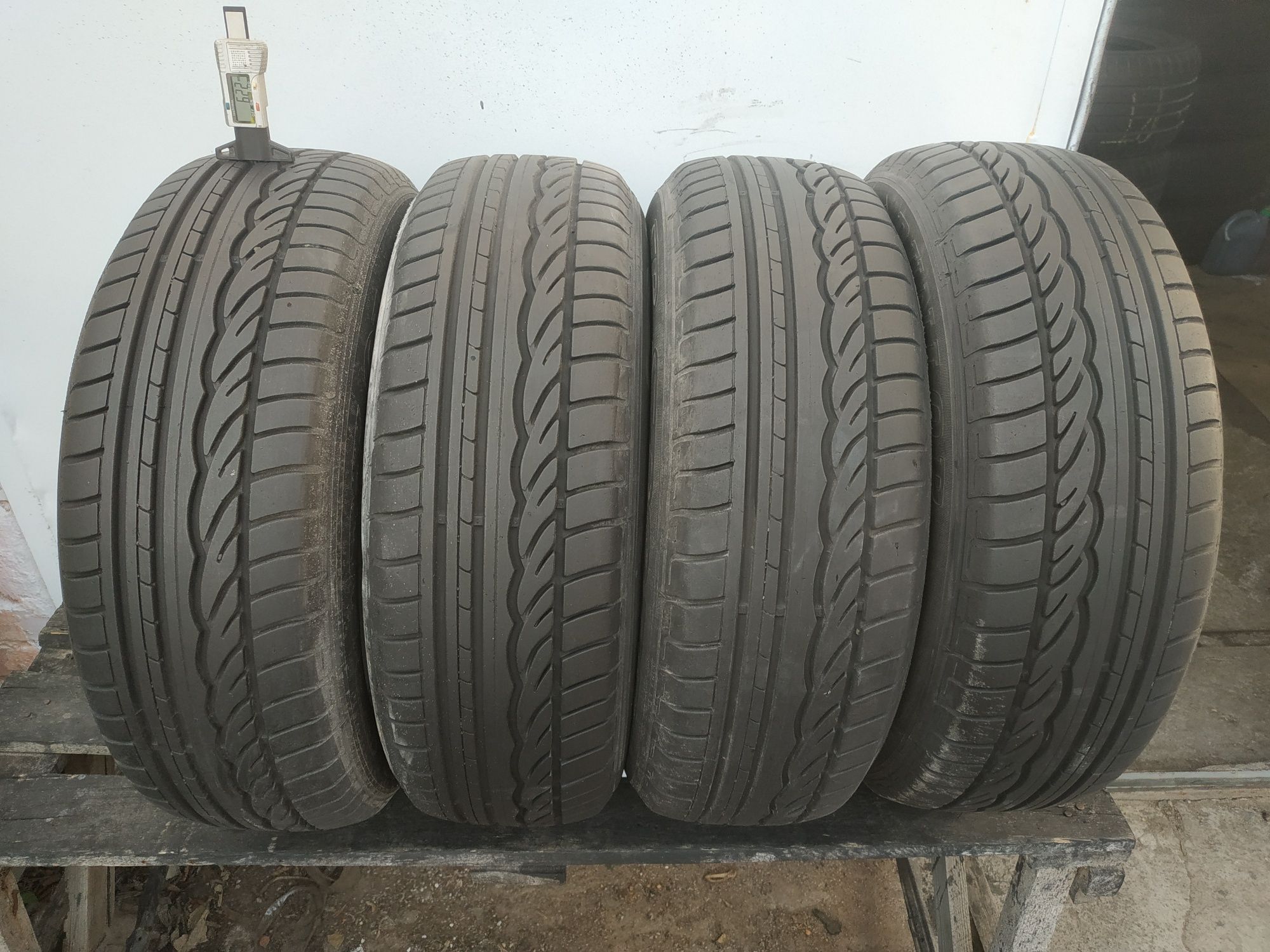 Шини резина літо 185/65 R15 Dunlop SP sport 01