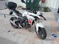 Benelli TRK 251 de 2023