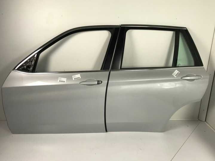 Дверь правая левая BMW X5 F15 M разборка запчасти шрот есть цвета