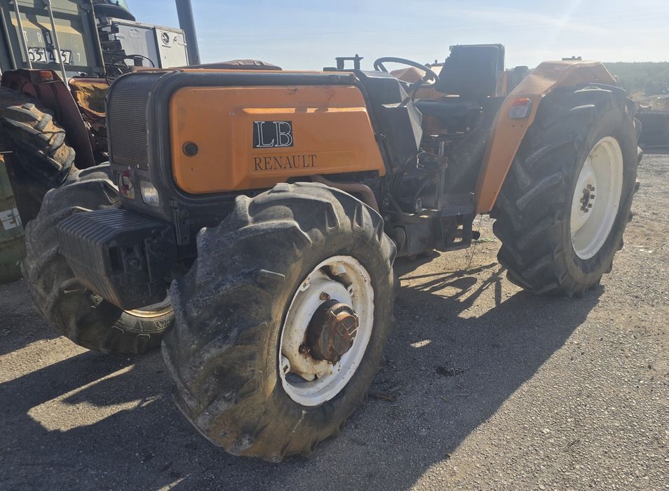 Trator Renault 80-14 LB