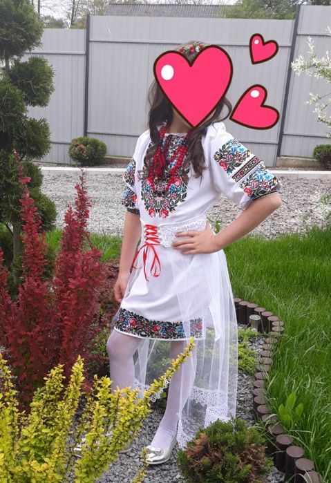 Вишиване плаття для дівчинки