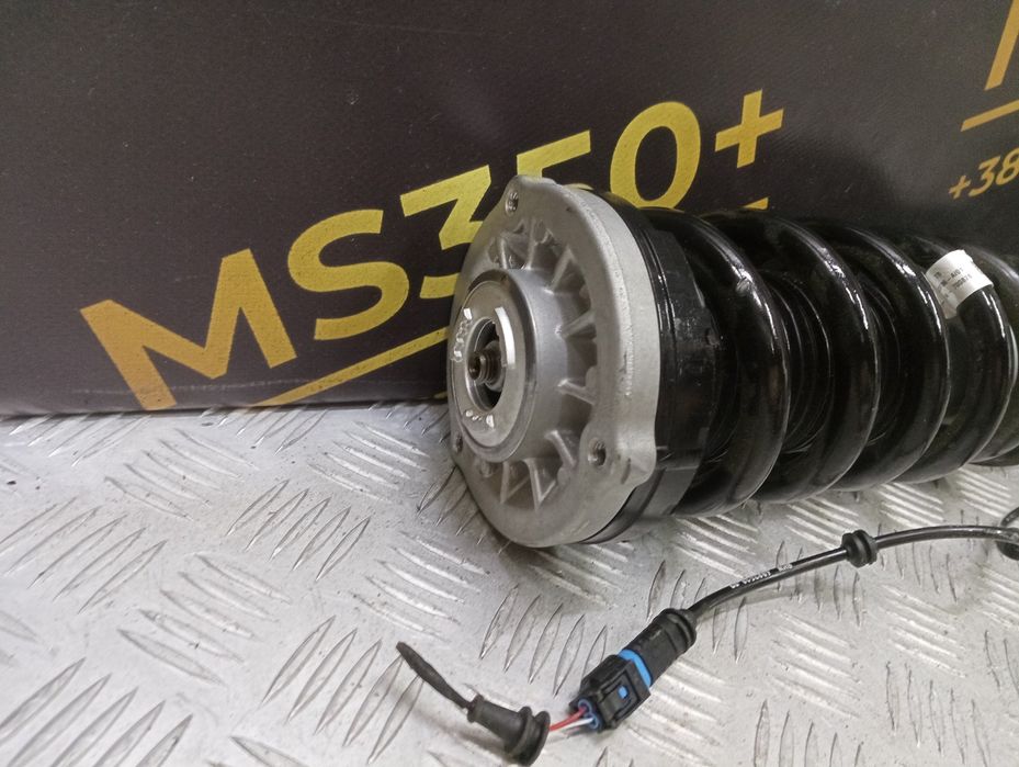 Стойка амортизатора Права BMW X5 G05 Стійка права БМВ Х5 Г05 шрот