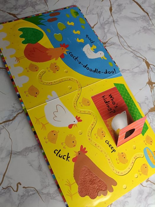 Книга видавництва Usborne Baby’s Very First Touchy-Feely Farm Play