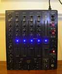 Mesa de mistura Behringer Pro Mixer DJX750