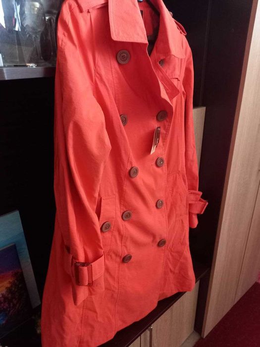 Женский тренч оранжевый