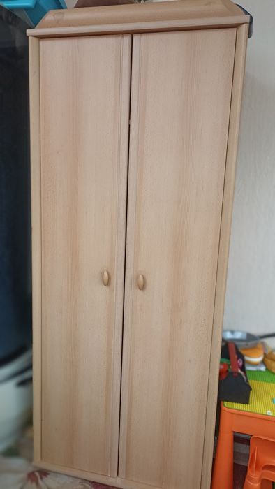 Продам б/у меблі