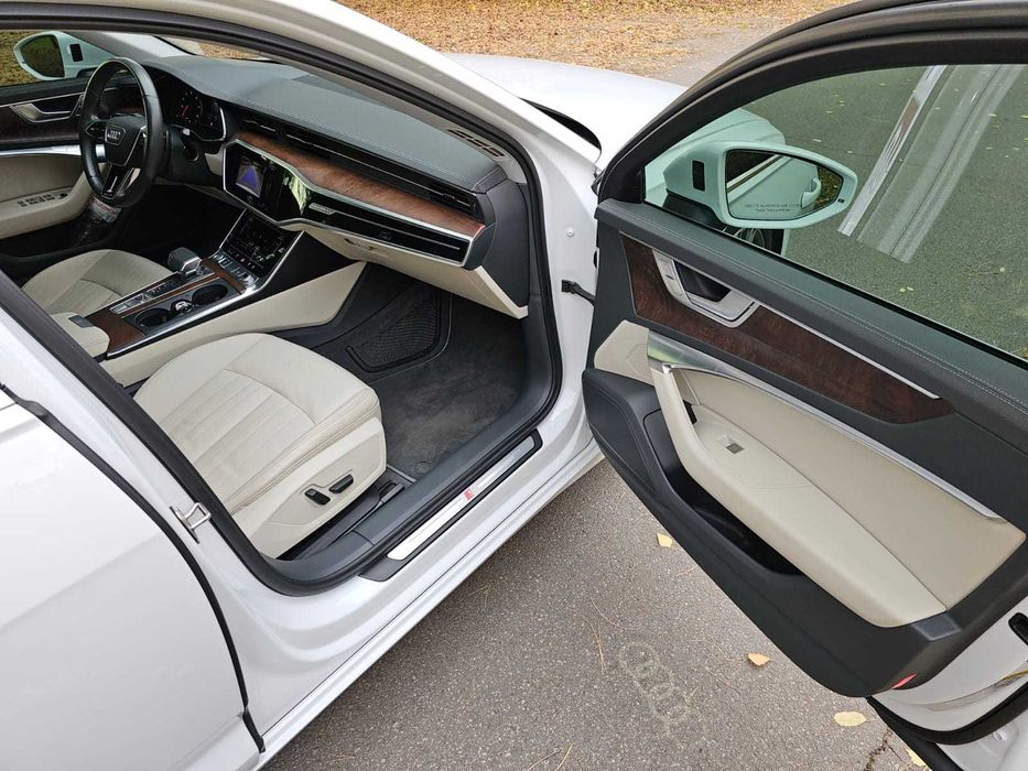 Майже новий автомобіль