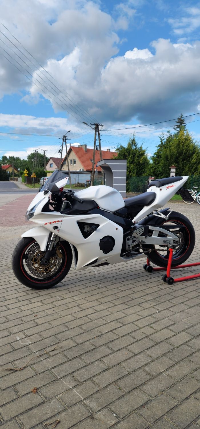 Honda CBR 954RR Fireblade