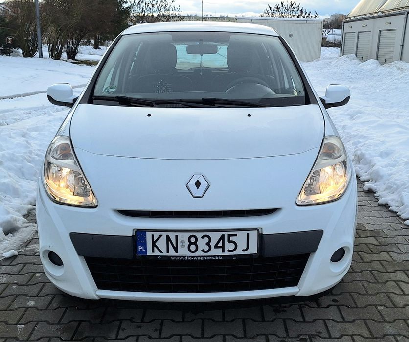 Renault Clio 1.2 benzyna 5 drzwi klima model 2012