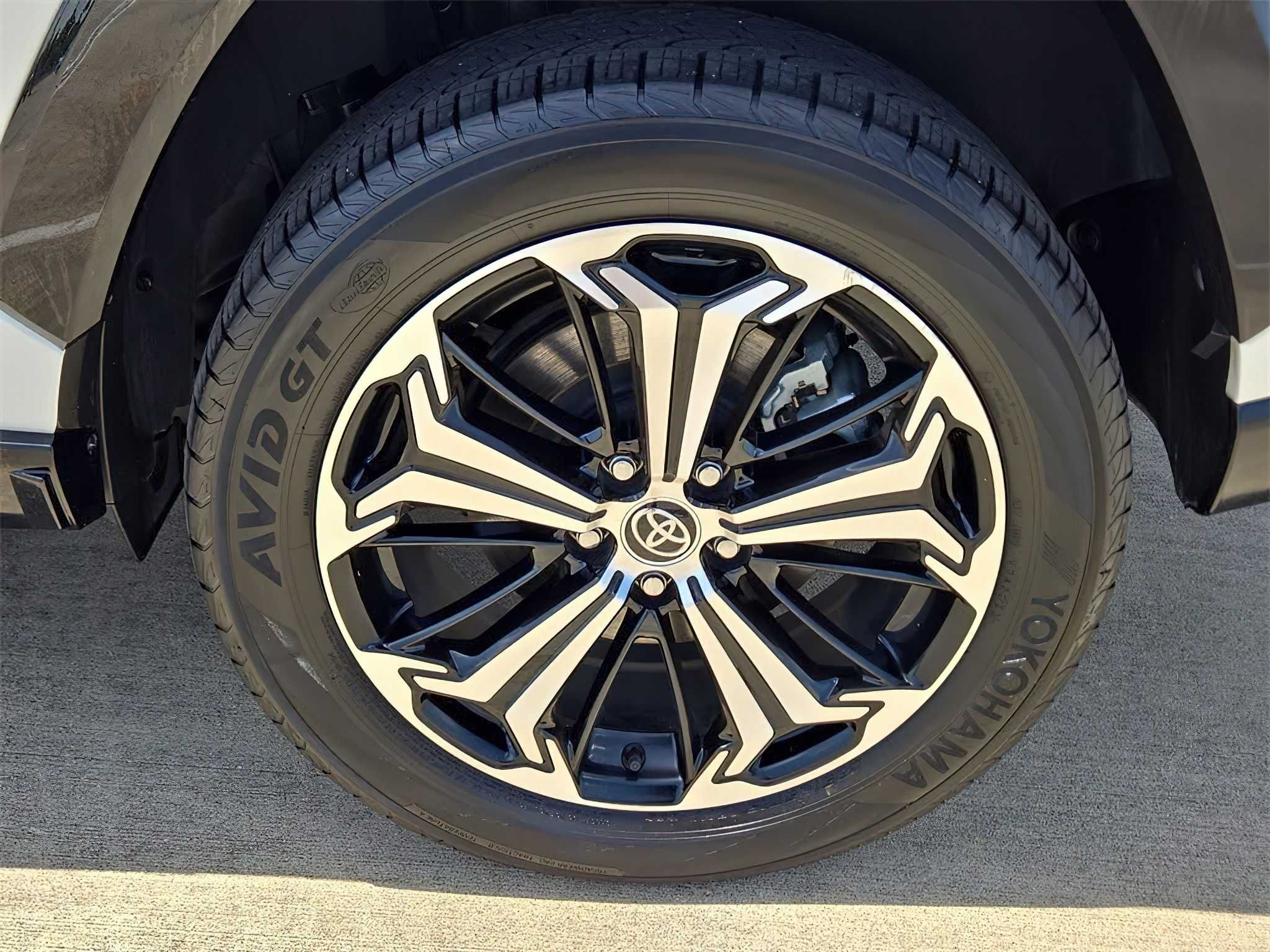 Toyota RAV4 Prime XSE 2024