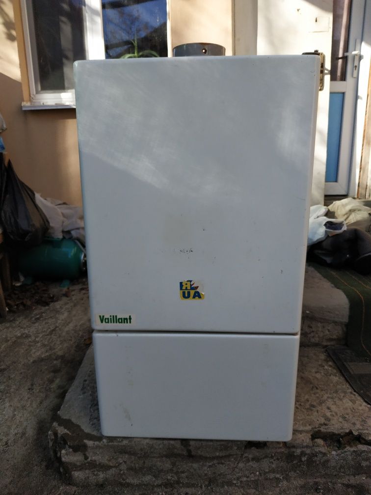 Газовый двухконтурный котёл  Vaillant
