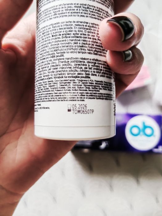 Zestaw kosmetyków i przyborów higienicznych