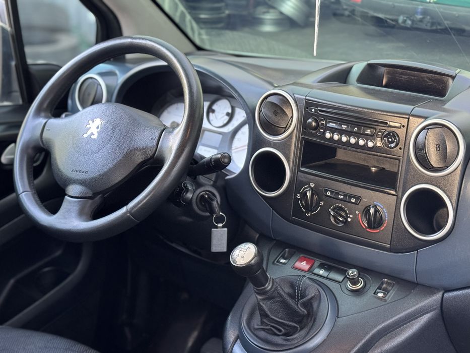 Увага! Пежо Партнер оригінал в кредит! Авто на виплату розстрочка!