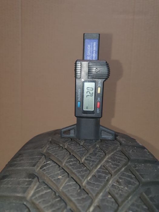 Komplet opon zimowych Yokohama 185/65 R15 88T