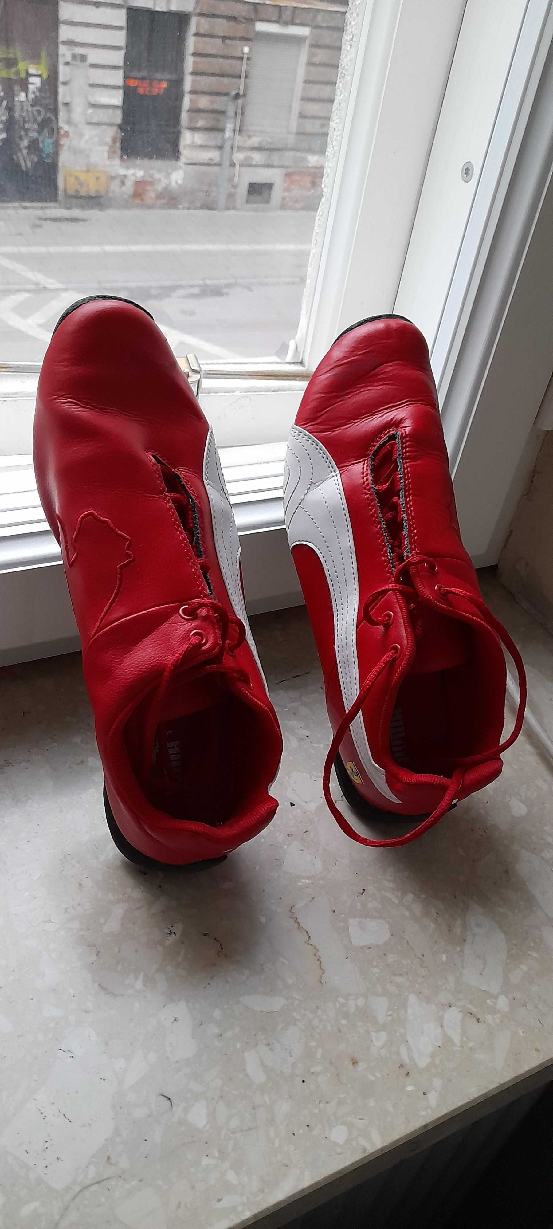 Buty PUMA czerwone
