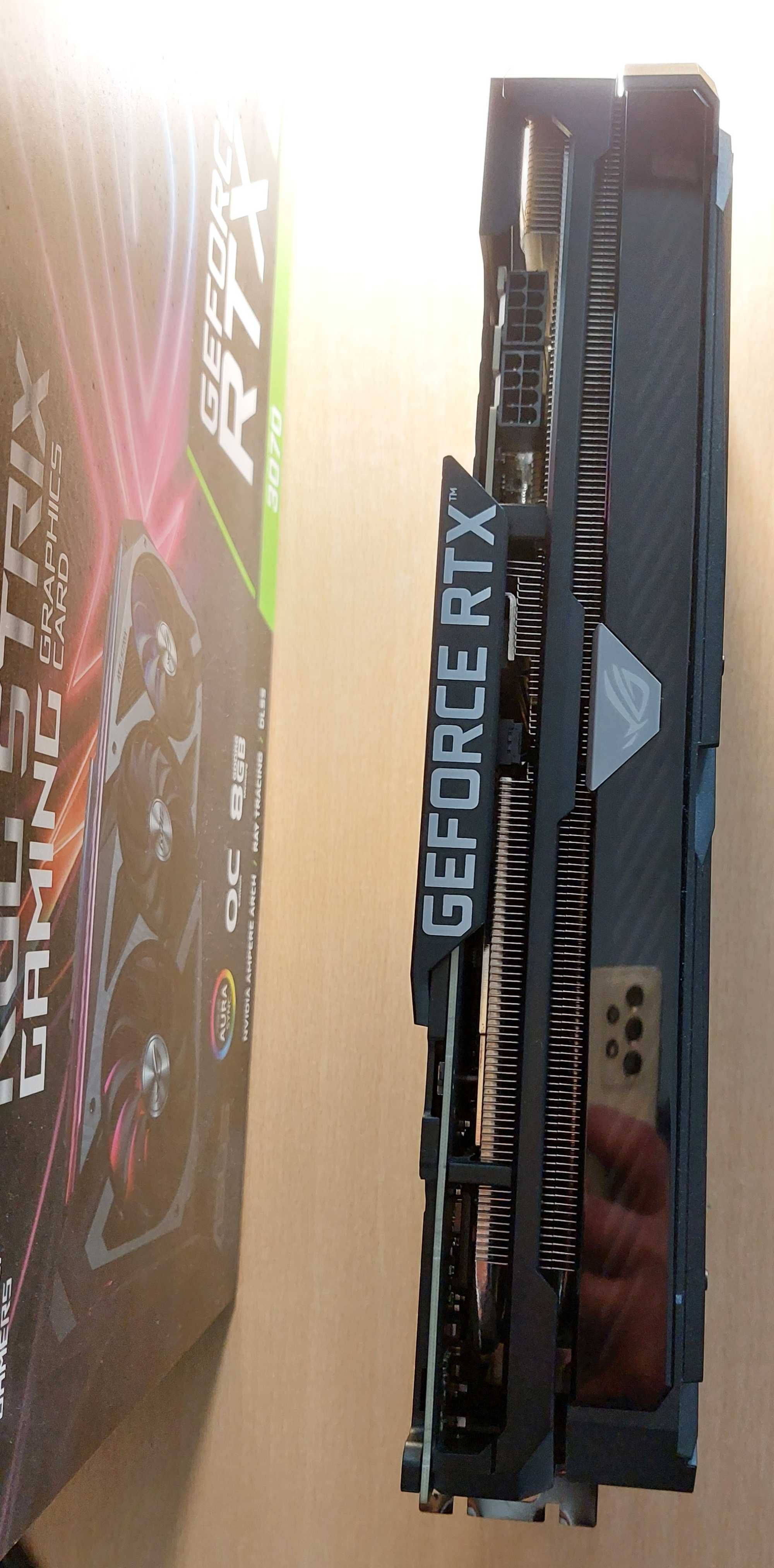 ASUS ROG STRIX RTX3070 O8G GAMING (modelo overclock)