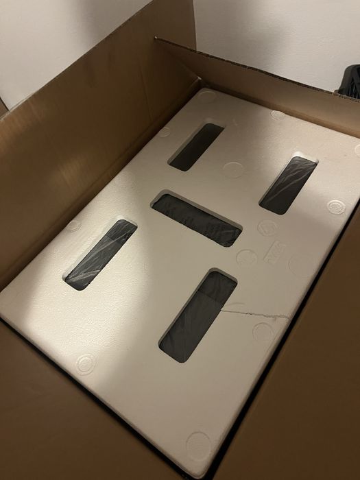 Nowa lodowka turystyczna YOLCO BX40 carbon