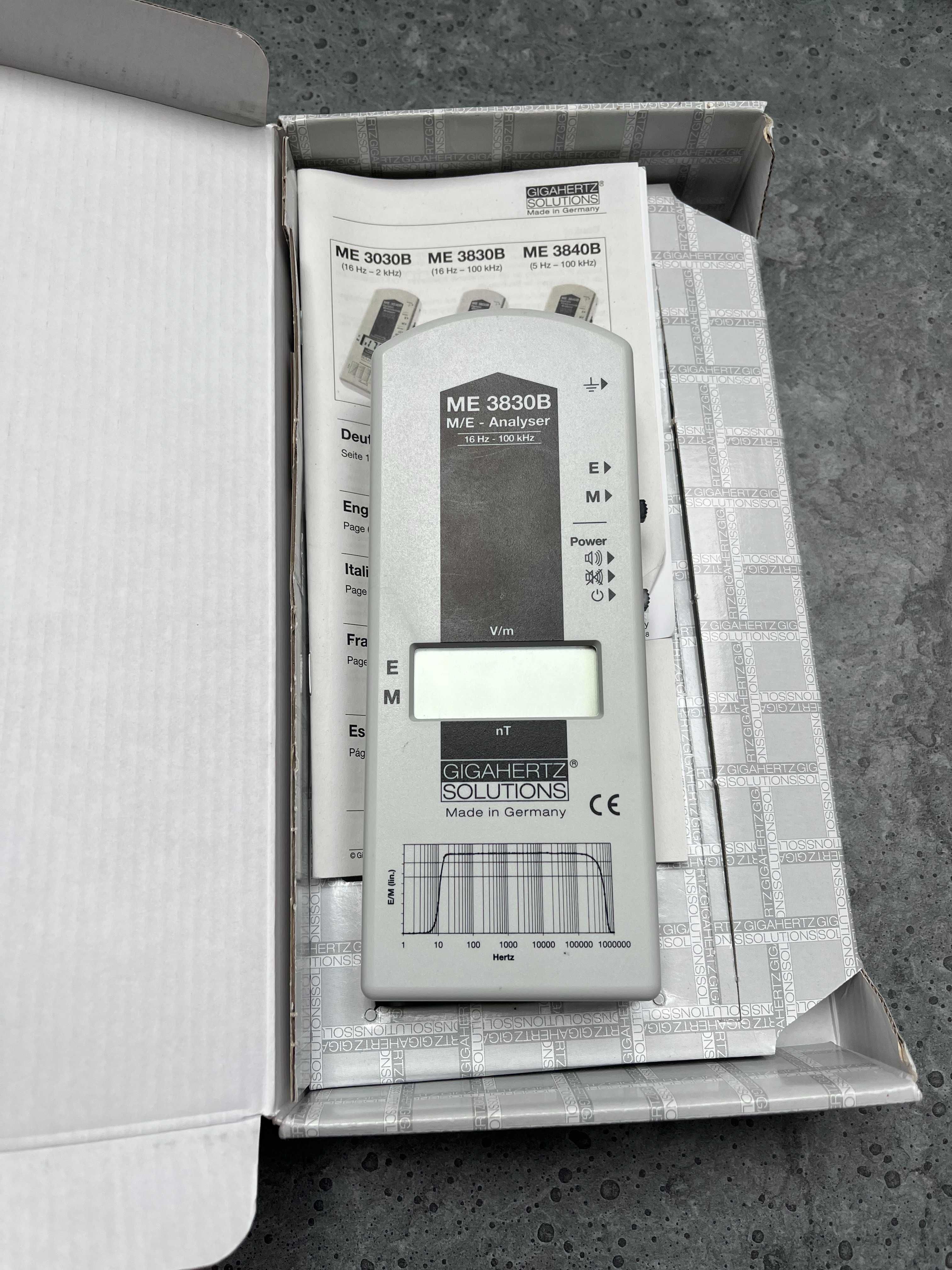 Miernik pola elektromagnetycznego Gigahertz Solutions ME 3830B,