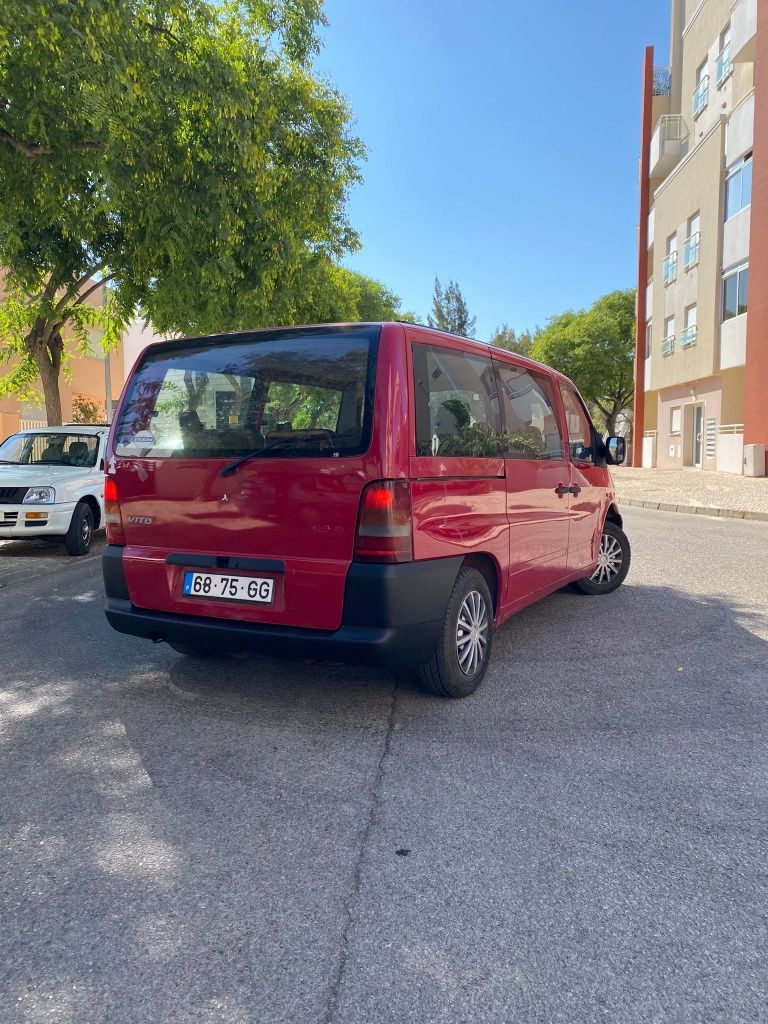Mercedes Vito 108D 8 lugares
