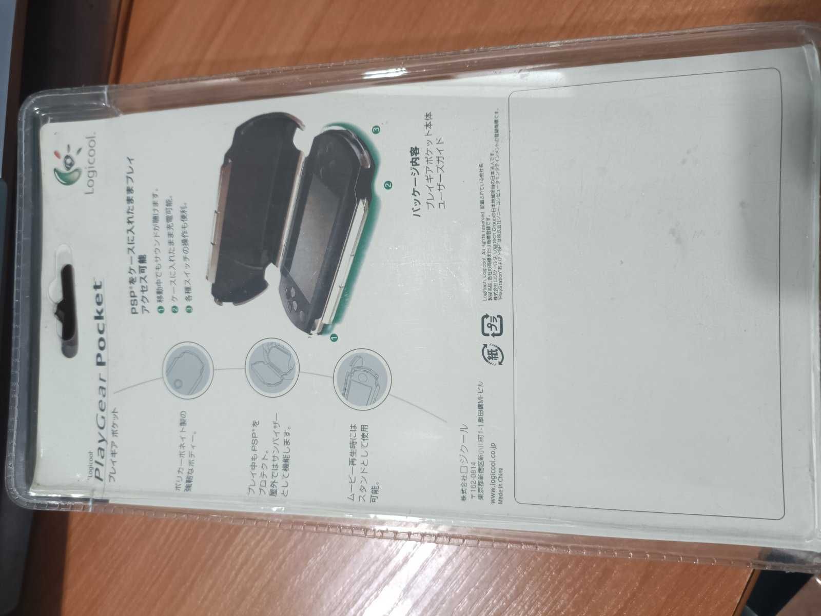 Кейс пластиковый PSP 1000 Fat,Logitech PlayGear Pocket белый