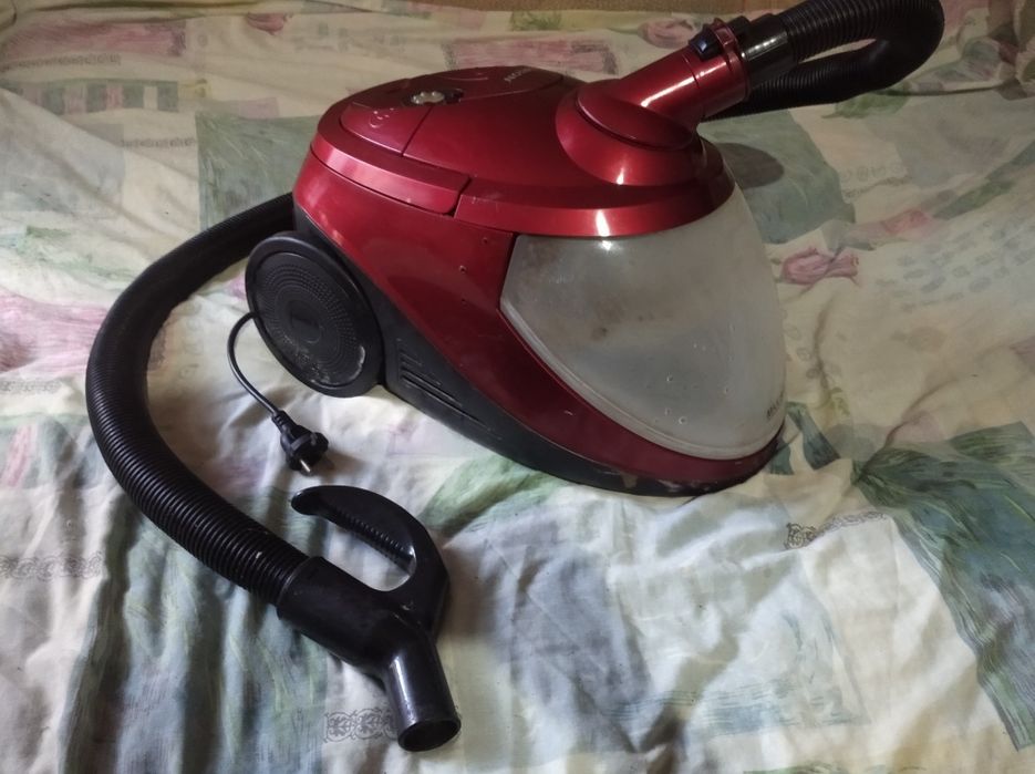 Продам Пылесос Orion