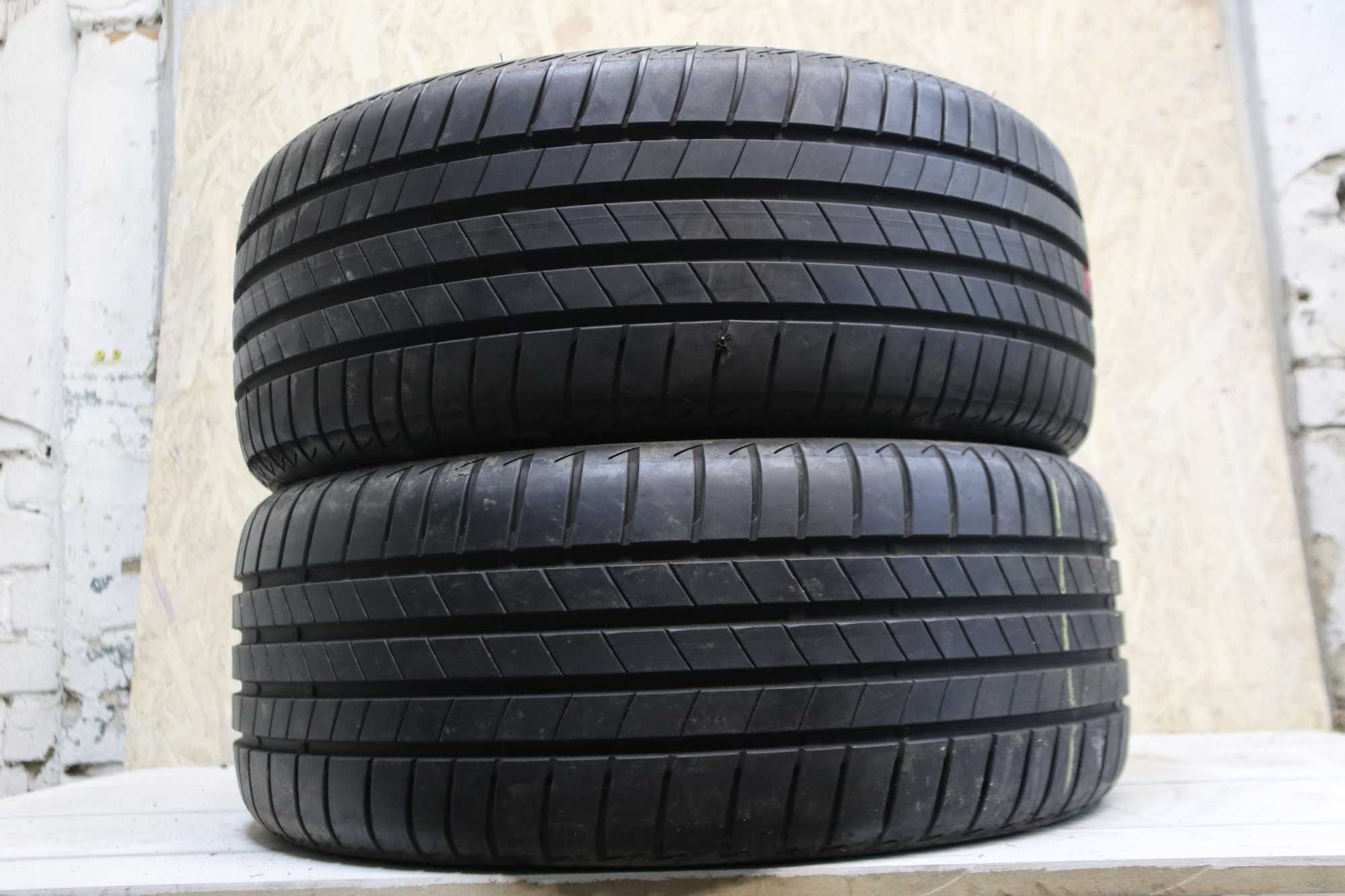 Пара літніх шин Bridgestone	Turanza T005	225/40 R18	2022