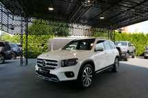 Mercedes-Benz GLB 2.0 224KM 4MATIC Radar Cam360 Panorama Ambiente Keyless LED ParkTronic