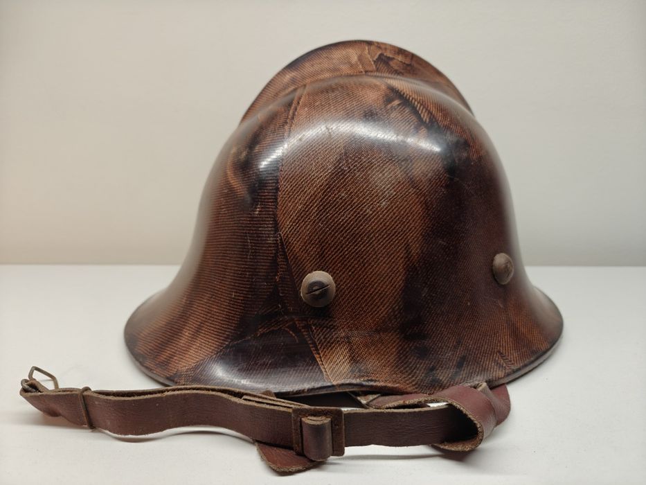 Hełm strażacki bakelit / tekstolit - PRL