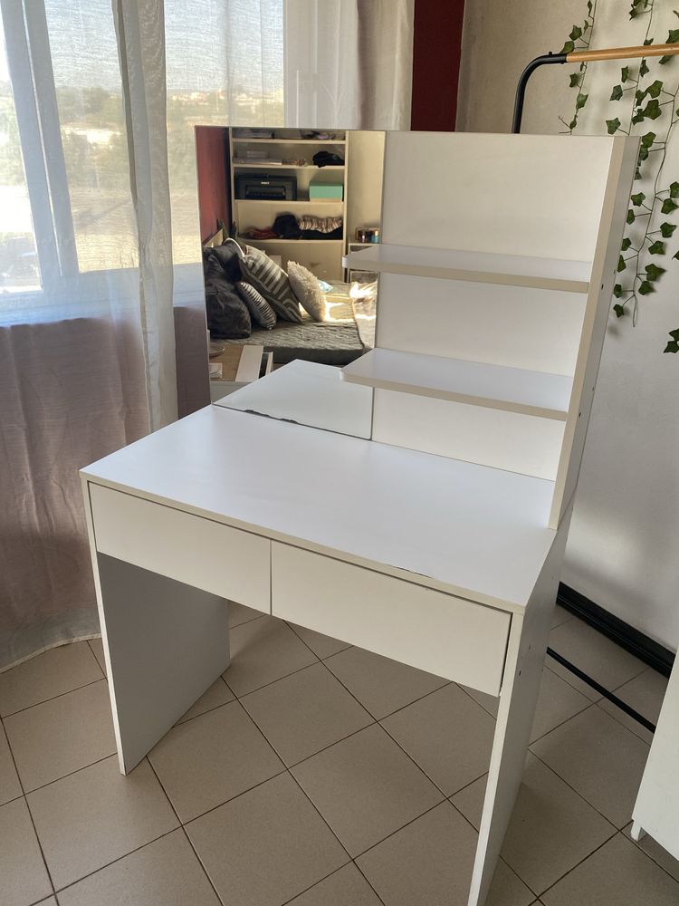 Toucador Penteadeira Vanity Branca com espelho e gavetas