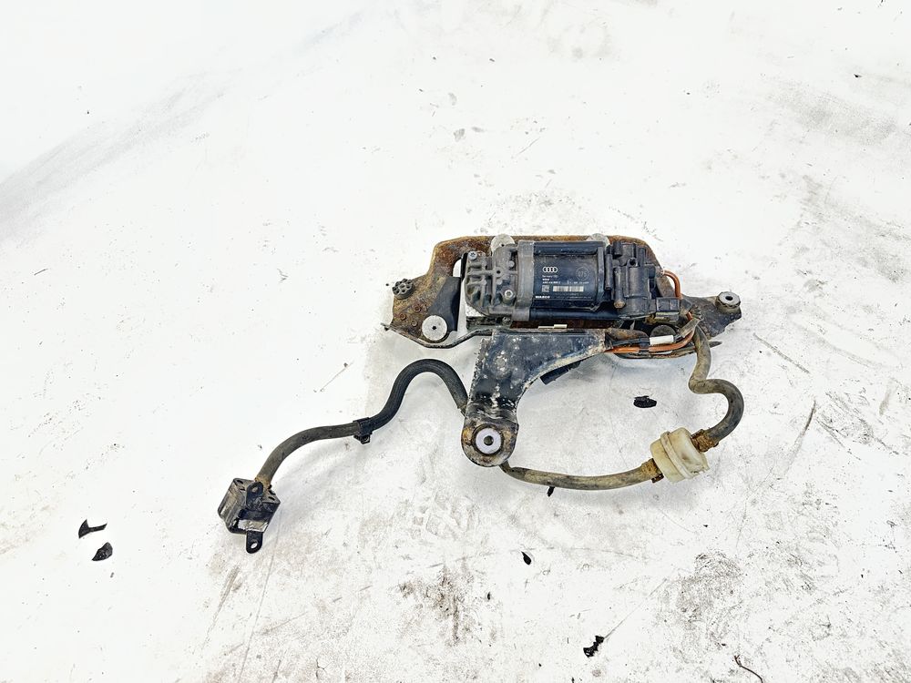 Audi A6 C7 kompresor sprężarka pompa zawieszenia Avant Kombi