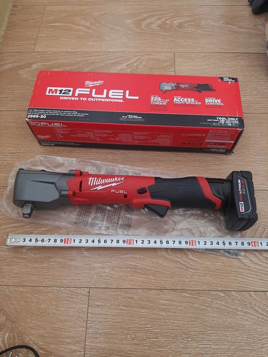 Milwaukee 2565 гайковерт  ударний кутовий США