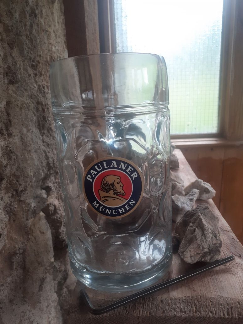 Litrowy, kolekcjonerski kufel do piwa Paulaner Munchen
Stan: bardzo d