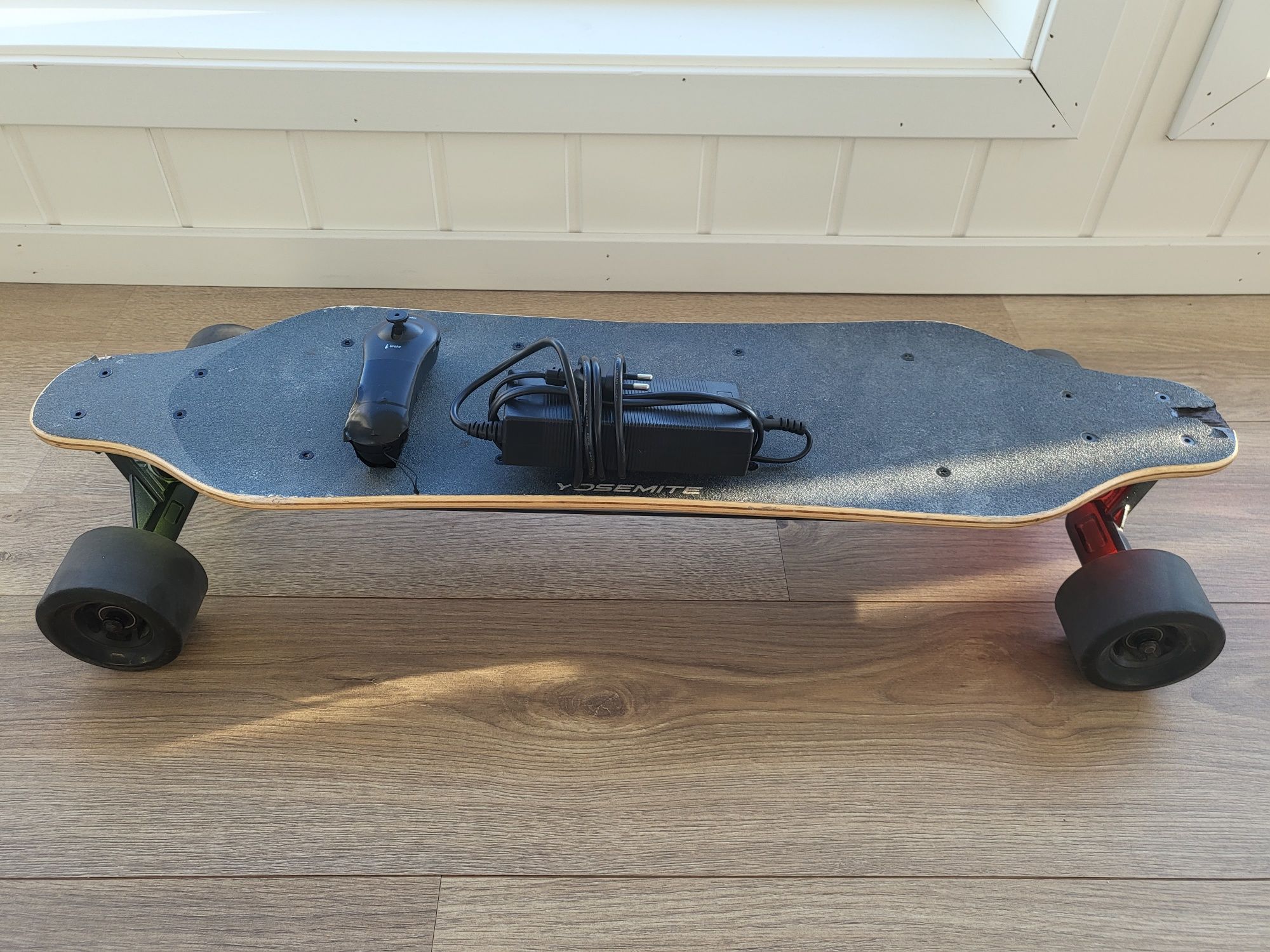Deskorolka Skateboard elektryczna