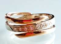 Золотое кольцо с бриллиантами. 3,86 грм