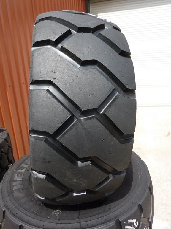 Opona przemysłowa 225/75R10 23x9R10 MICHELIN XZM 180zł W1802