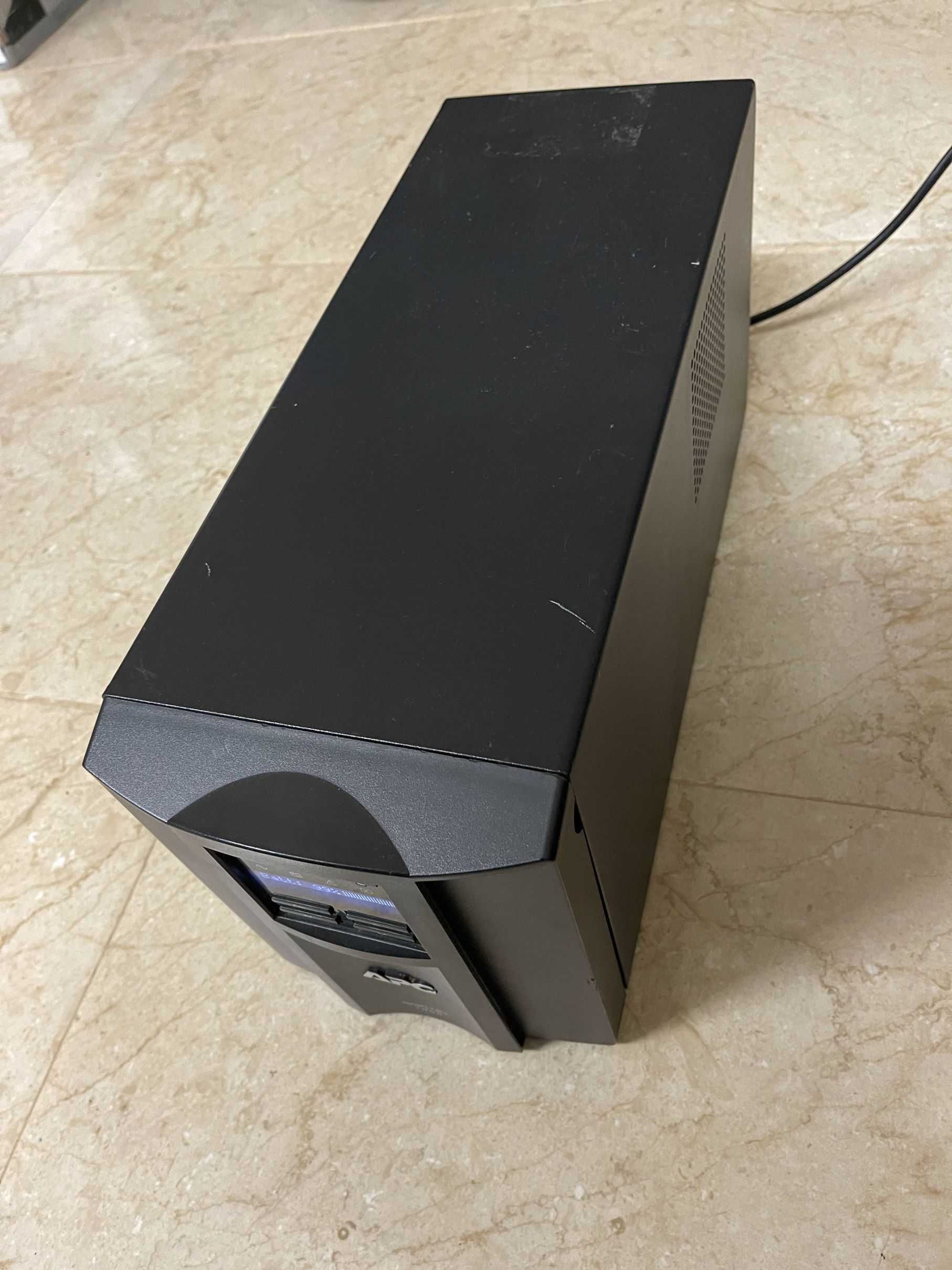 Smart UPS APC 1000VA