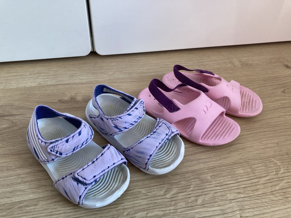 Sandały klapki dla dziewczynki r. 21 adidas i decathlon