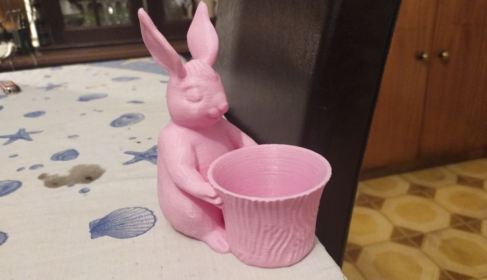 Coelhinhos da Páscoa com Cestinha – Decoração Fofa para a Sua Casa