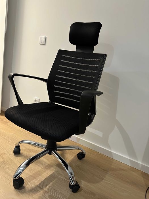Cadeira ergonómica de escritório - Como nova