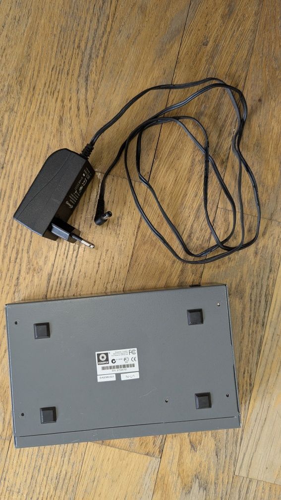 Комутатор світч гігабітний 8 портів 1GB Compex  DSG 1008