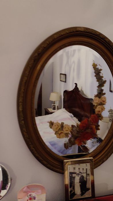 Espelho antigo em bom estado