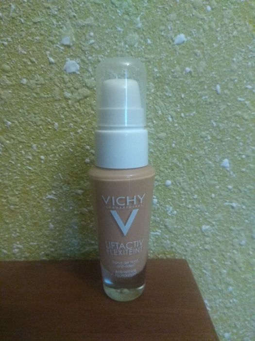 Vichy Liftactiv Flexitieint 25 Nude podkład przeciwzmarszczkowy