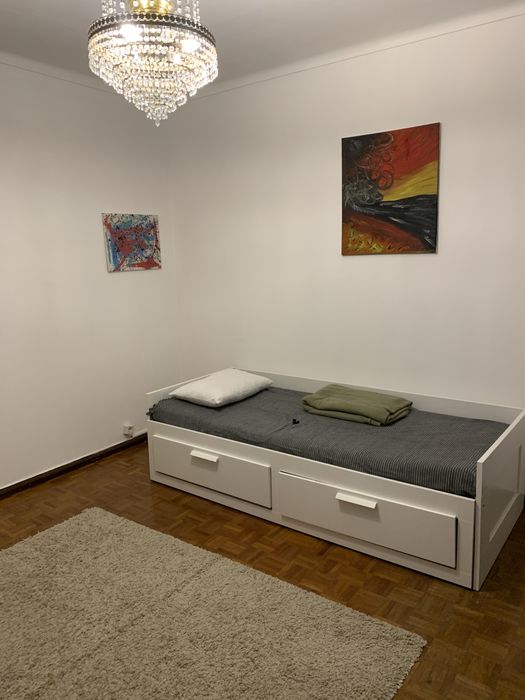 Quarto para arrendar em Sesimbra