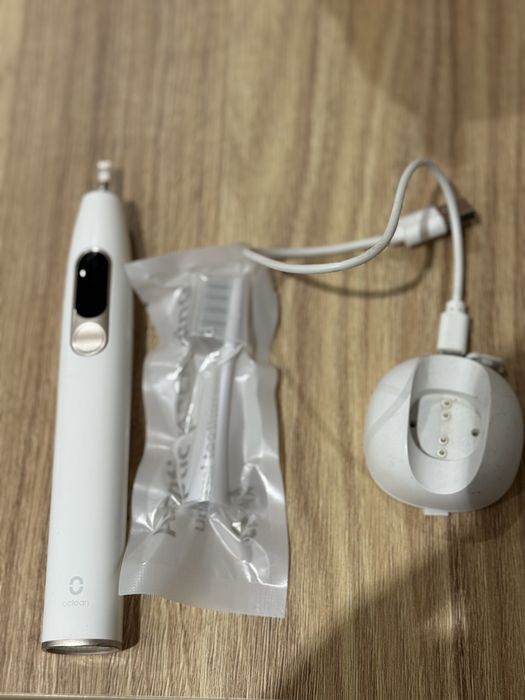 Електрична щітка Oclean