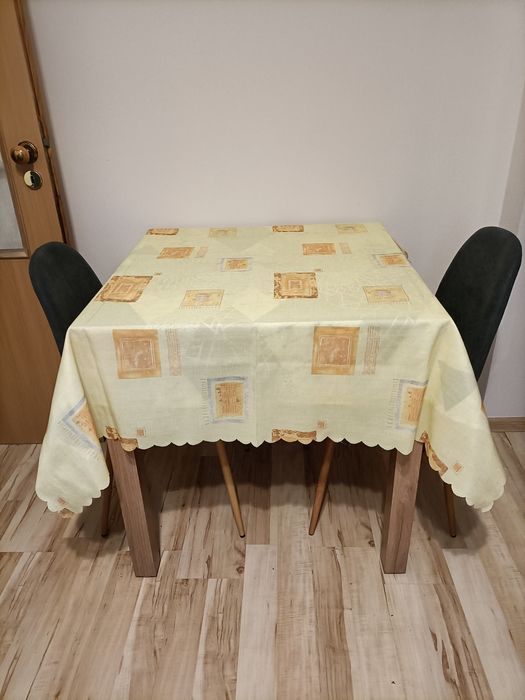 Sprzedam obrus plamoodporny