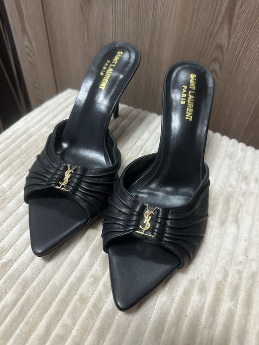 Sapatos novos pretos -oportunidade