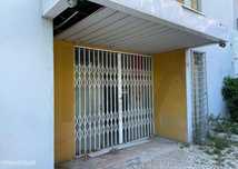 Loja para Comércio no Centro de Almada