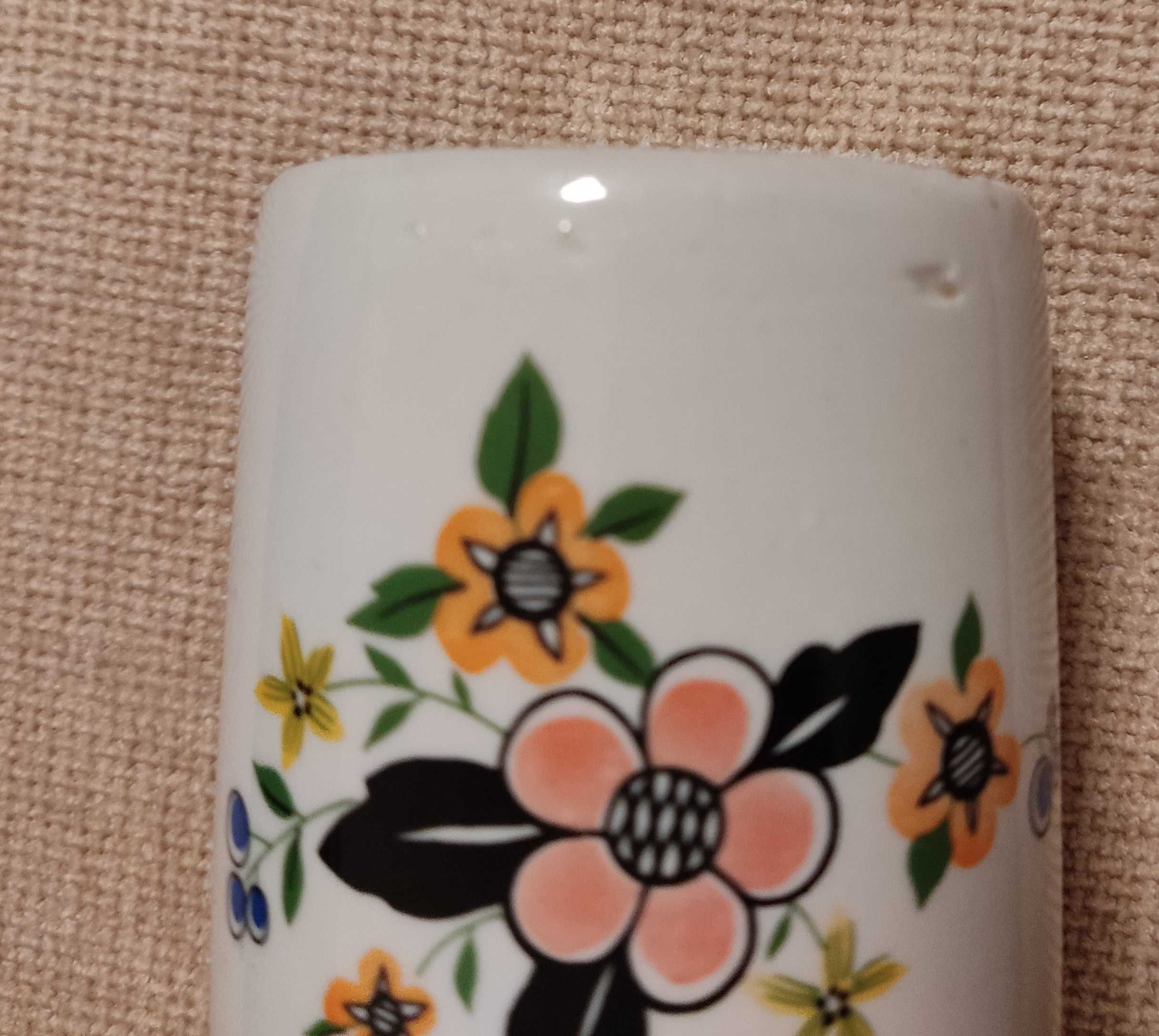 kubek Chodzież porcelit kwiaty PRL vintage