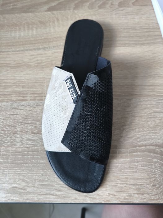Літні жіночі шкіряні шльопанці 41 розмір